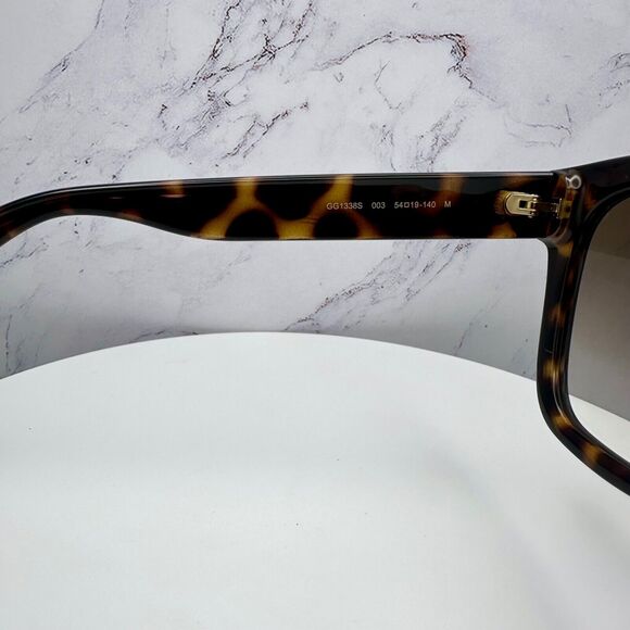 New Gucci Sunglasses - Picture 7 of 16